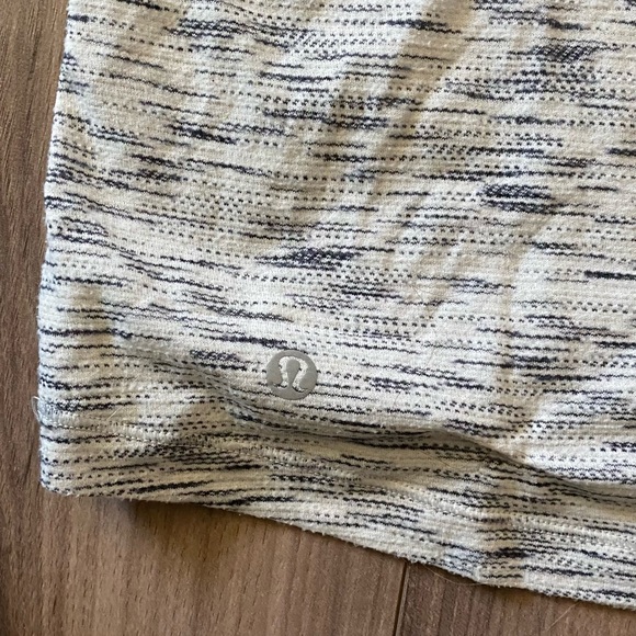 Lululemon Workout Tank - Picture 3 of 3